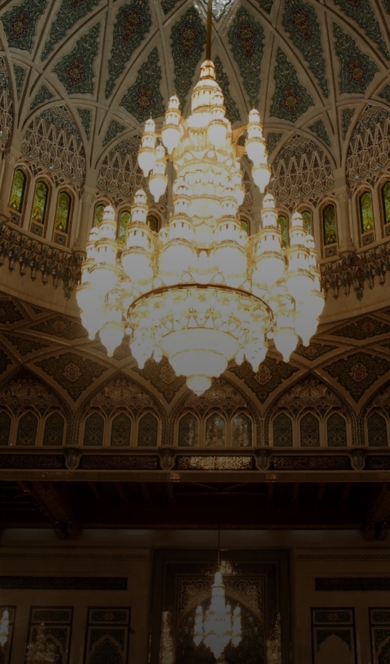 سقف ديكوري مذهب لسقف مسجد سلطان في مشروع شوبا